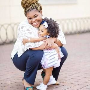 Meet your Posher, Nia